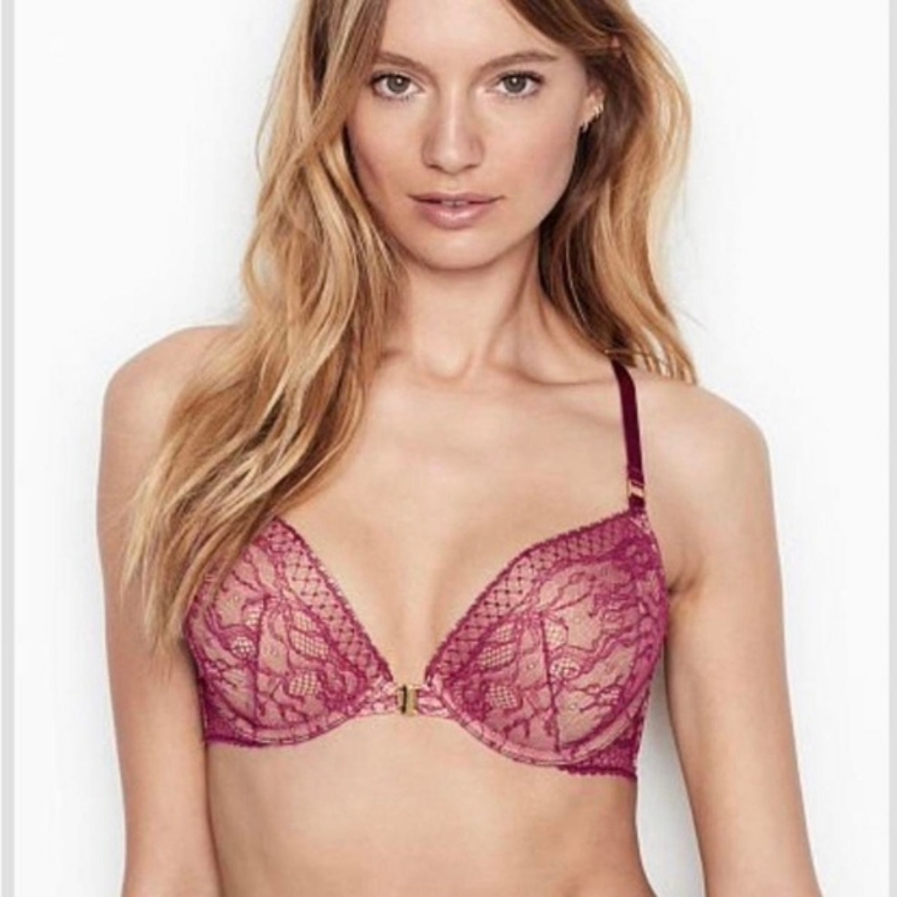 Add 2 cups Bombshell plunge bra